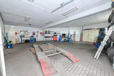 Halle/ Werkstatt