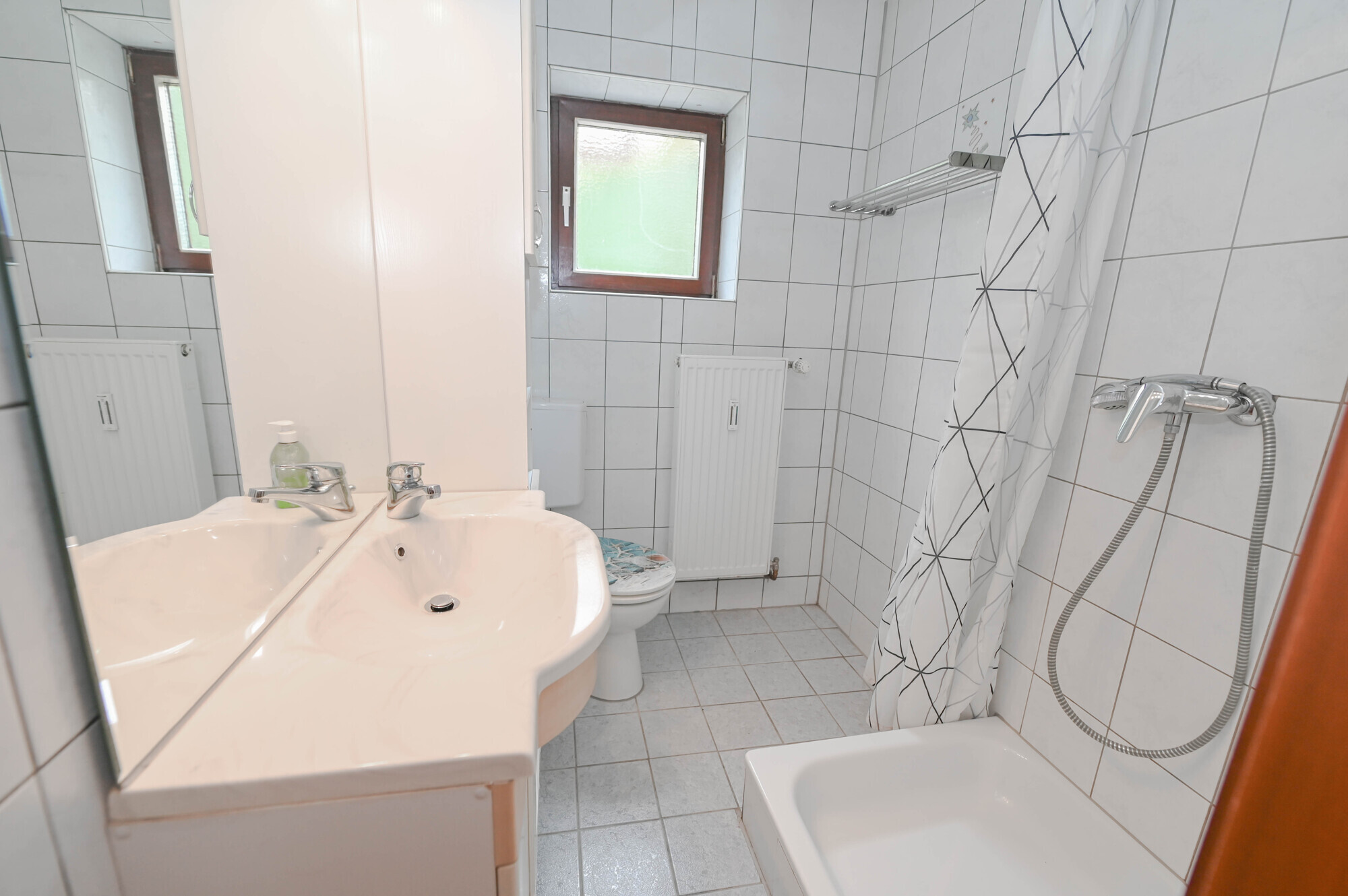 Bad Einliegerwohnung
