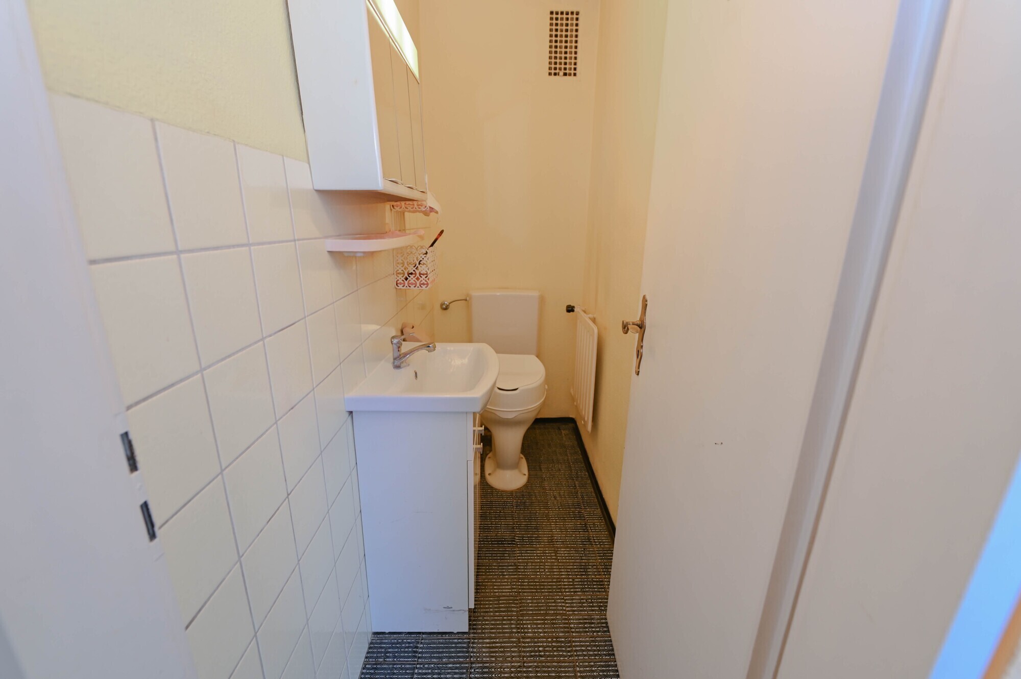 Gäste-WC EG 
