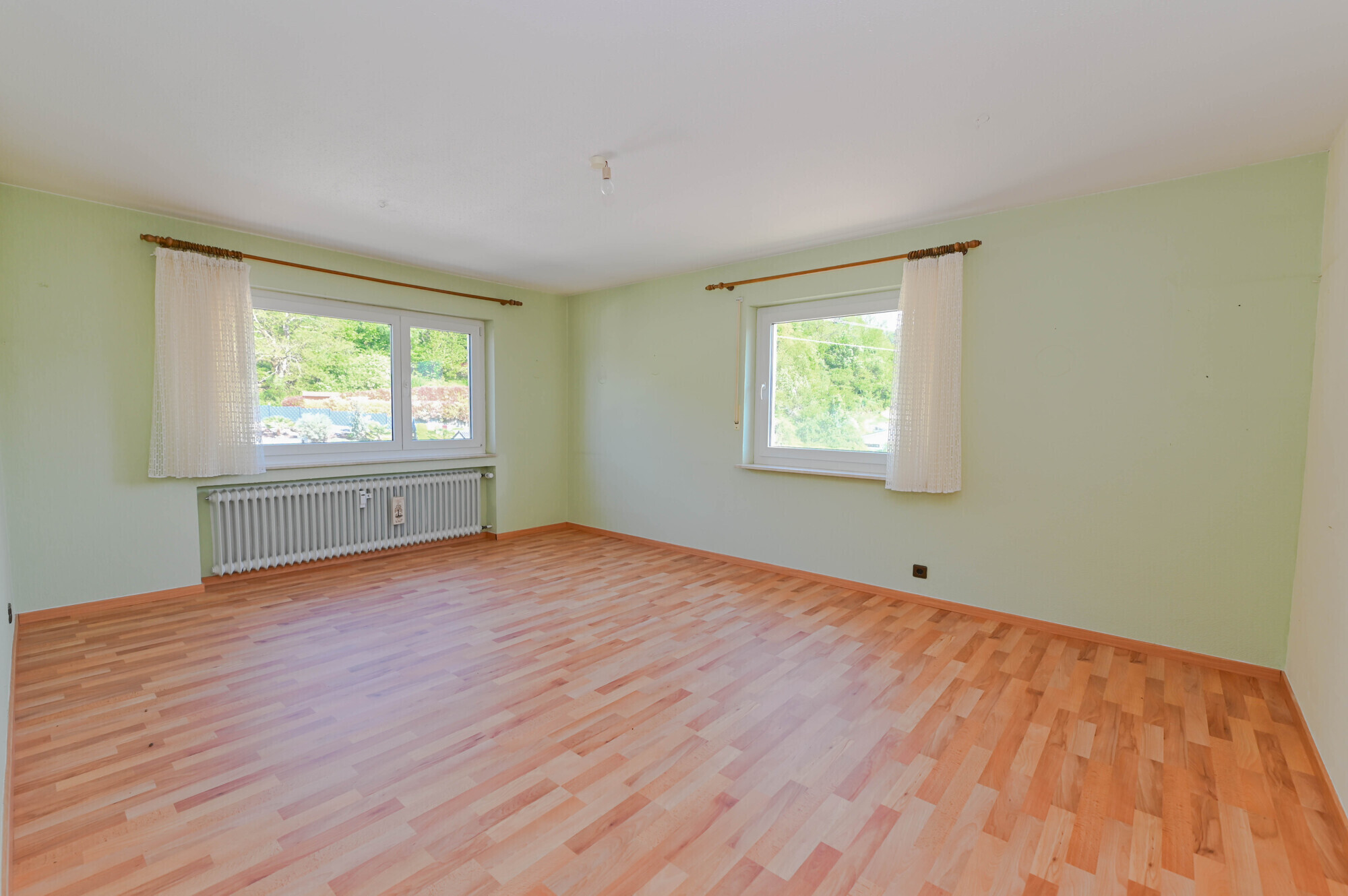 Schlafzimmer 1