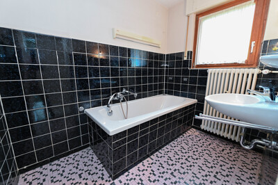 Badezimmer 1.OG 