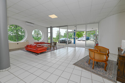 Büro EG