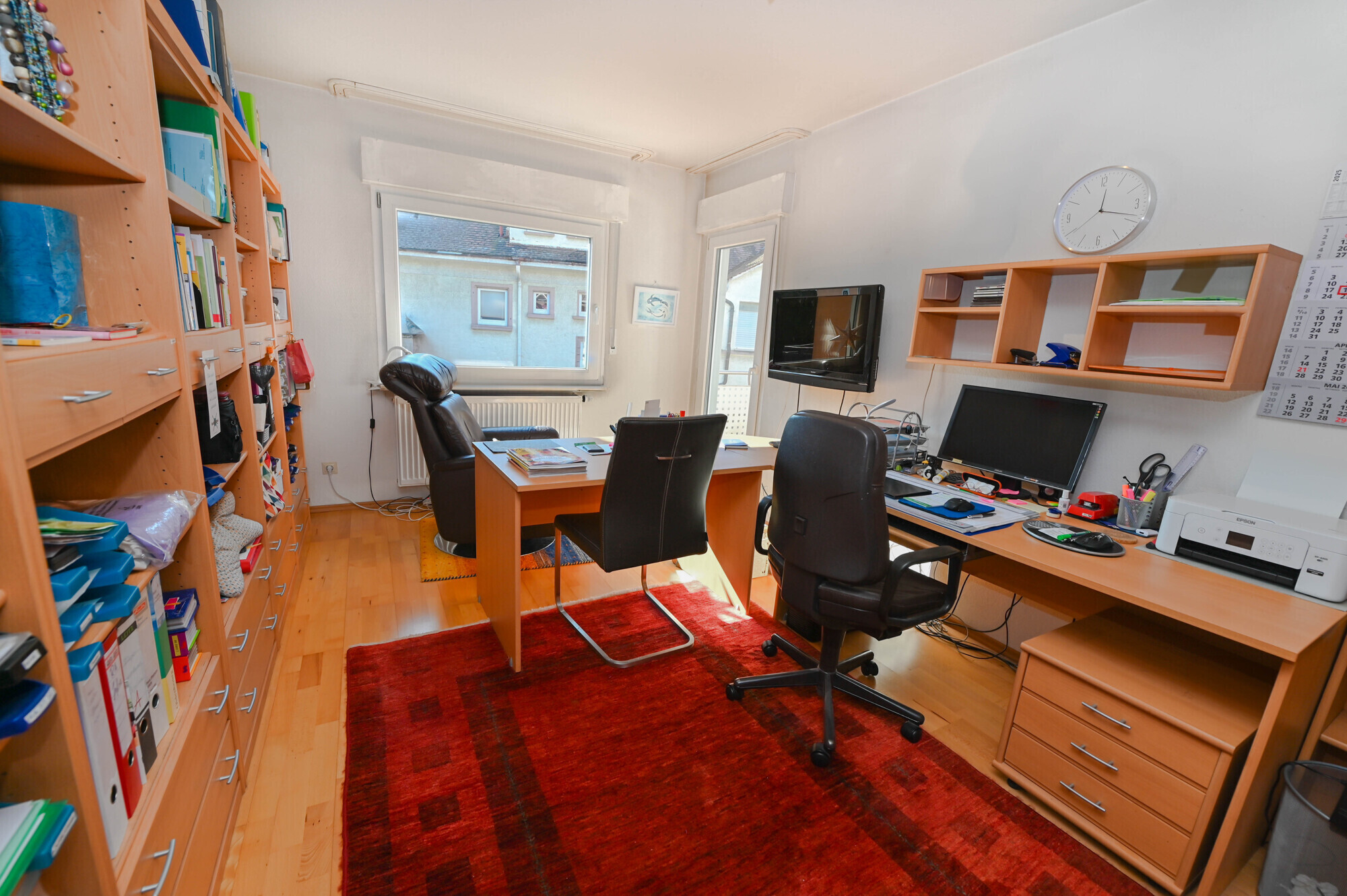 Kinderzimmer/ Büro 